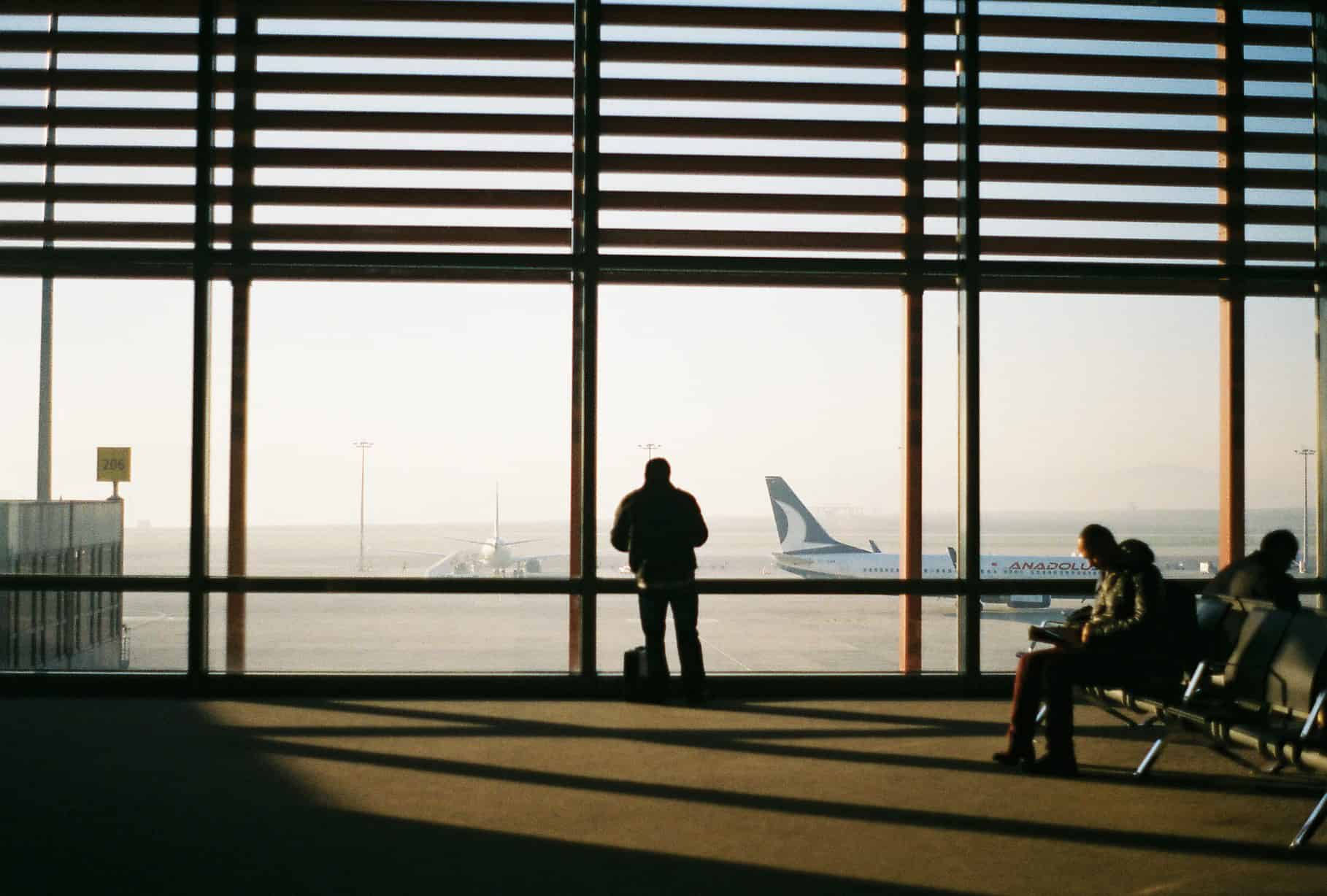 Airport Waiting (Ikamet)